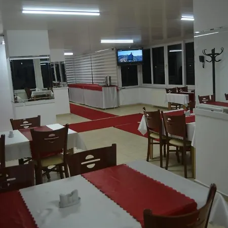 Yilton Yenice מלון